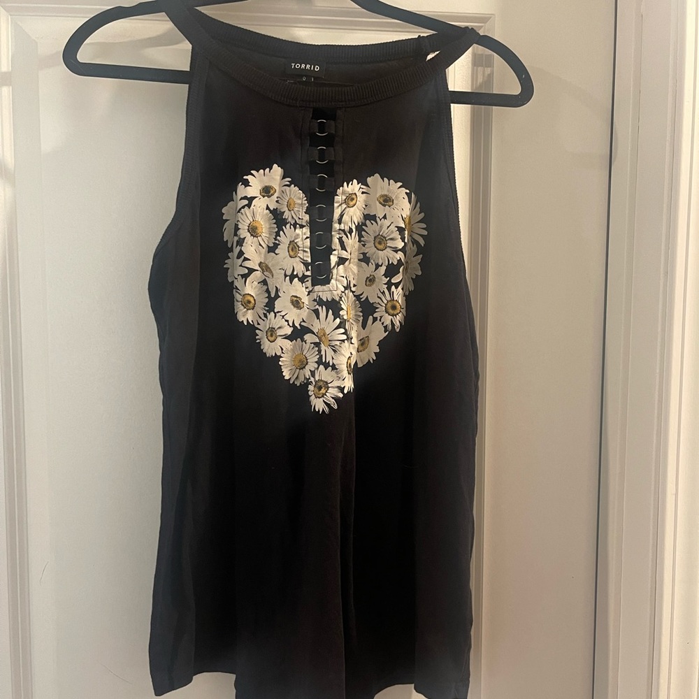 Torrid keyhole flower 🌸 tank top